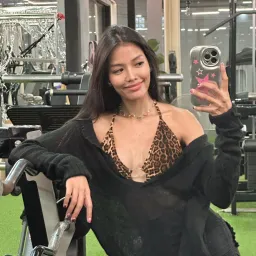 IMG Phikit Selfie 4