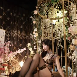 FULL IMG ASIAN GRILS 6