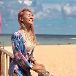 IMG Beach Beautiful gril 1